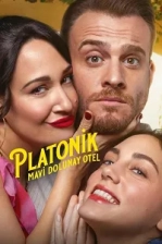Platonik: Mavi Dolunay Otel Poster