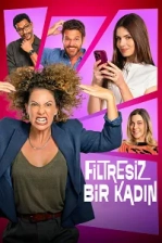 Filtresiz Bir Kadın Poster