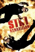 Sıkı Aynasızlar Poster